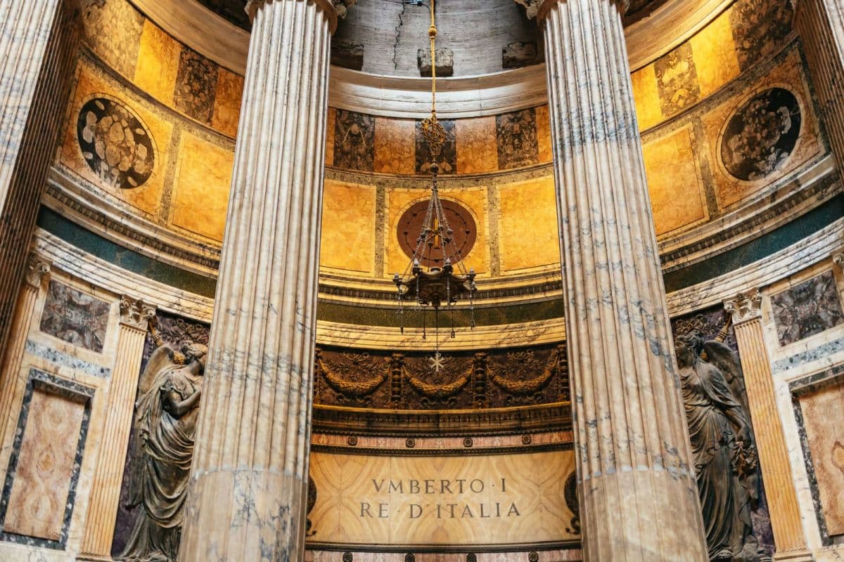 Rome: Pantheon Fast-Track Ticket and Official Audioguide