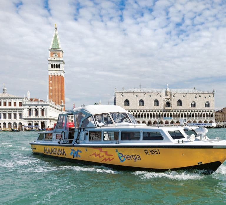 Veneza: Traslado de Barco de/para o Aeroporto Marco Polo com 3 Rotas