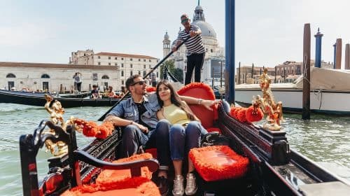 Venice: Grand Canal Gondola Ride with App Commentary Day Tours
