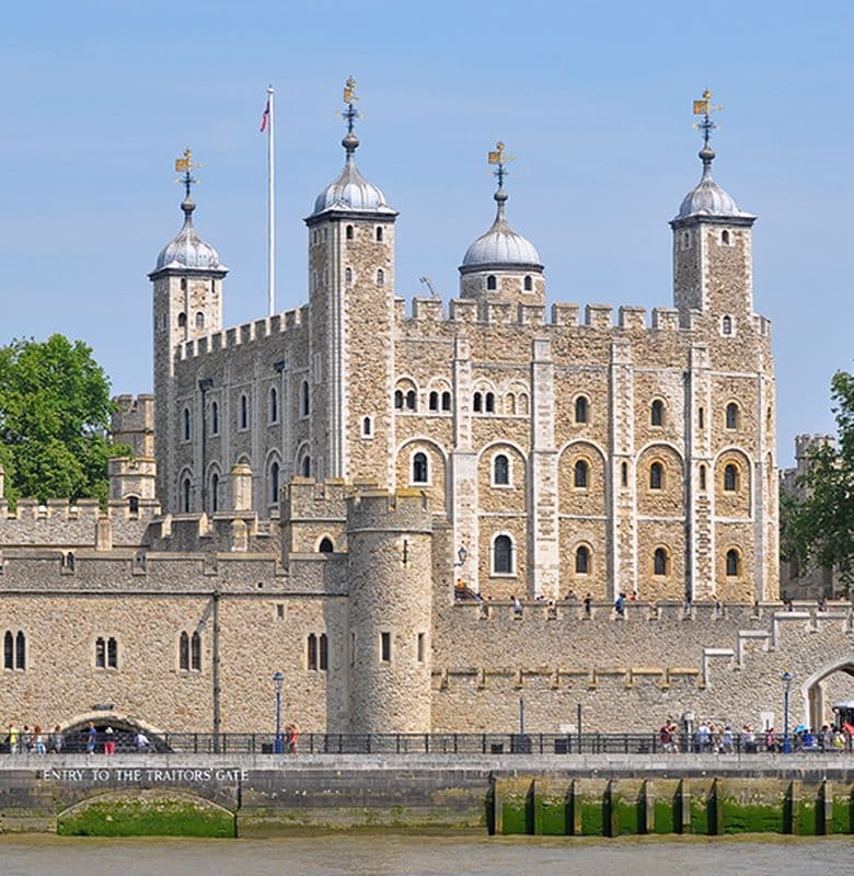 Guided tour of Westminster, River Cruise and Tickets to The Tower of London