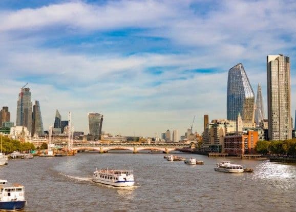 Thames River Sightseeing Cruise (Westminster ~Tower Bridge)