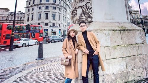 Travel photo shoot in London, UK[London travel photographer for wedding photos, couple portraits, and travel photography services]