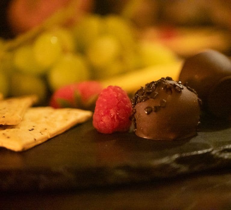 Degustazione Deluxe di Whiskey e Cibo di 2 Ore
