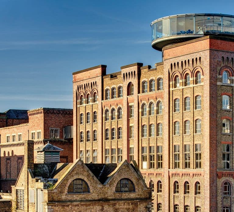 Dublino: Biglietto per la Guinness Storehouse e tour in autobus Hop-on Hop-off