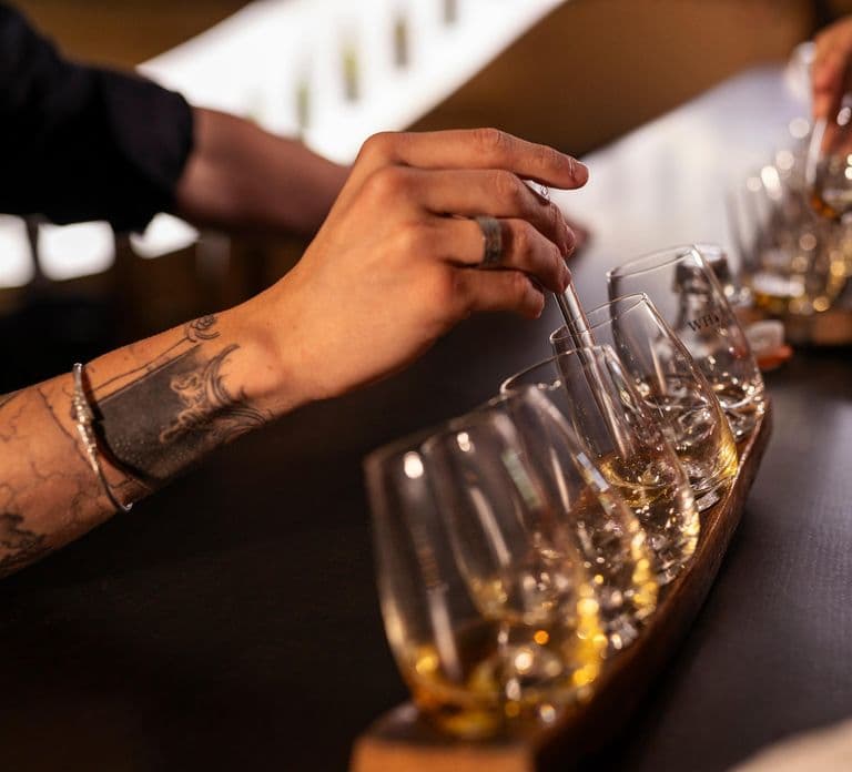 Dublino: Tour di miscelazione all'Irish Whiskey Museum con degustazioni