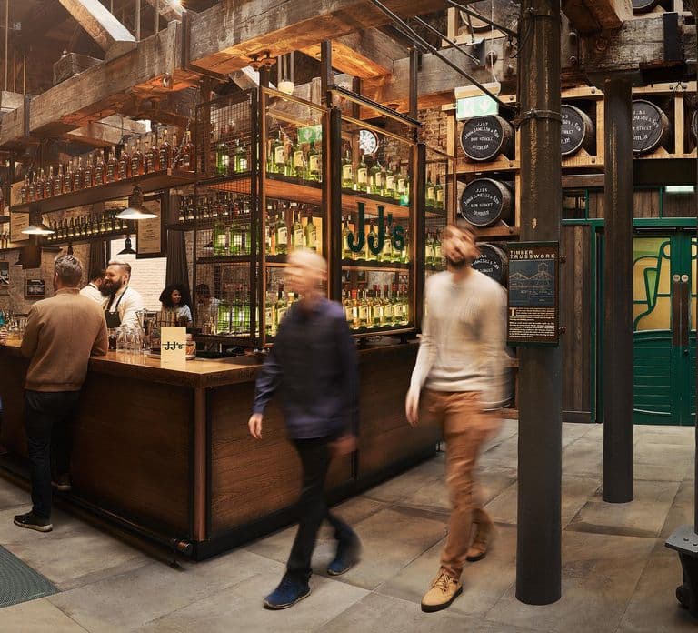 Dublin: Jameson Whiskey Distillery & Hop-on Hop-off bustour