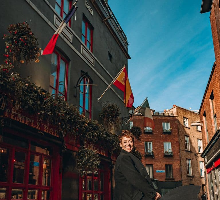 Dublin: Pints & Portraits Irish Pub Photoshoot Experience