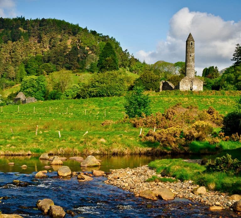 Saindo de Dublin: Excursão de meio dia a Glendalough e Wicklow