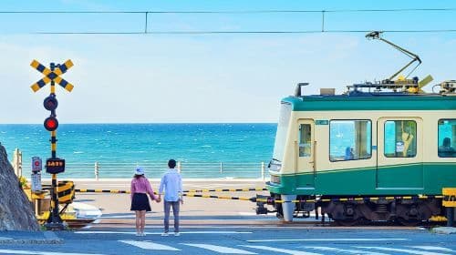 1-daagse tour van Kamakura High School + Kotoku-in + Enoshima in Japan|Transfer met Enoshima Electric Railway|Ophaal- en afzetdienst voor kleine groepen