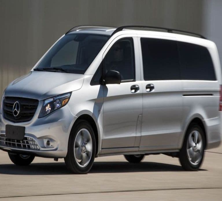 MV05 | Minivan 5 posti | Trasferimento dall'Aeroporto di Dublino