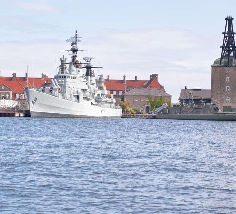 Tour privado a pie por la Copenhague de la Segunda Guerra Mundial, Nyhavn y el Museo de la Guerra