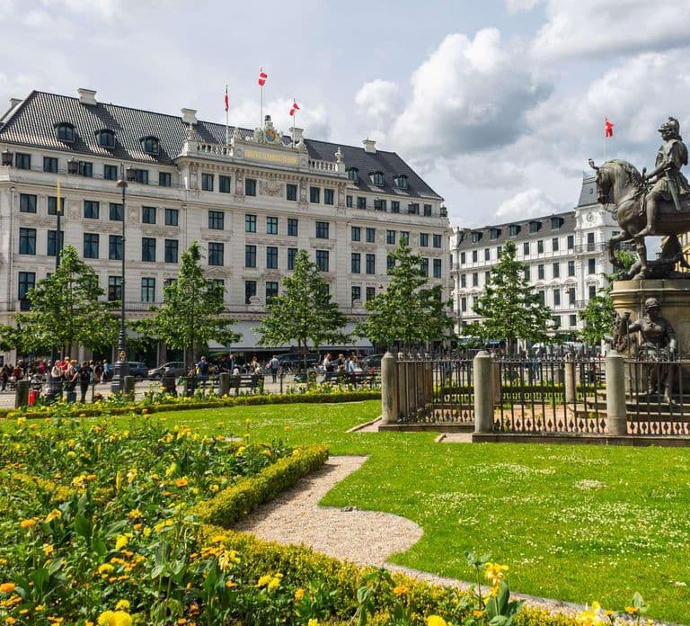 Copenhagen Old Town, Nyhavn, Canal Walking Tour & Christiana