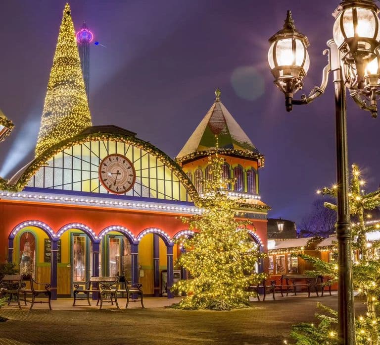 Tour privado a pie por la Navidad en Copenhague con Gløgg