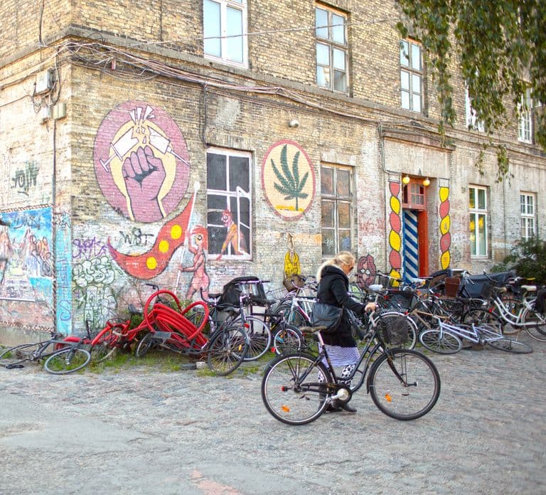 Copenhagen: Tour guidato di Vesterbro e Christianshavn