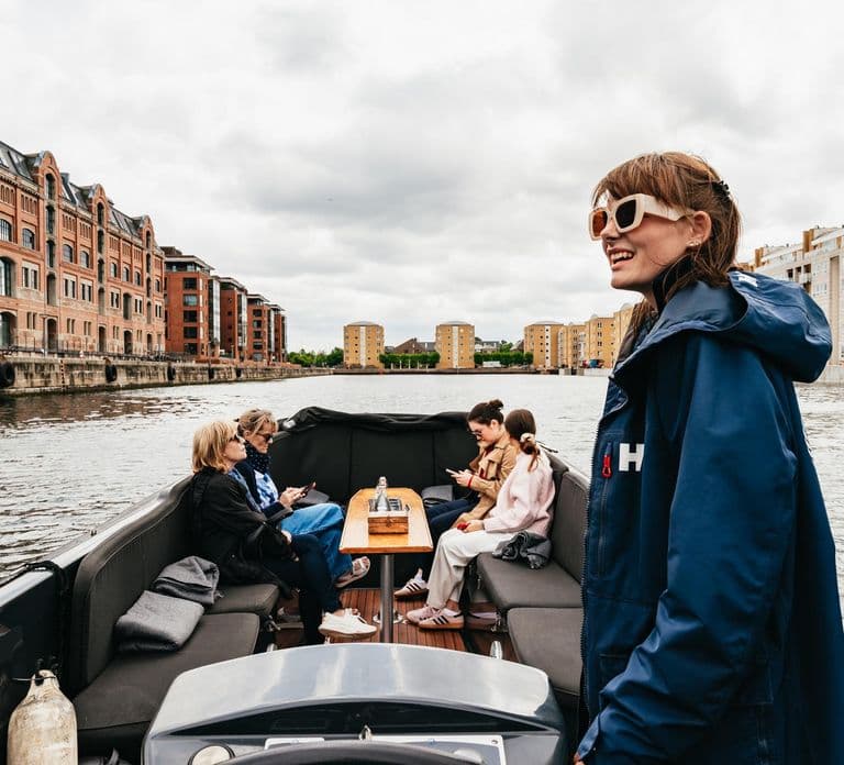 Copenhagen: Old Canals and Hidden Gems Social Boat Tour