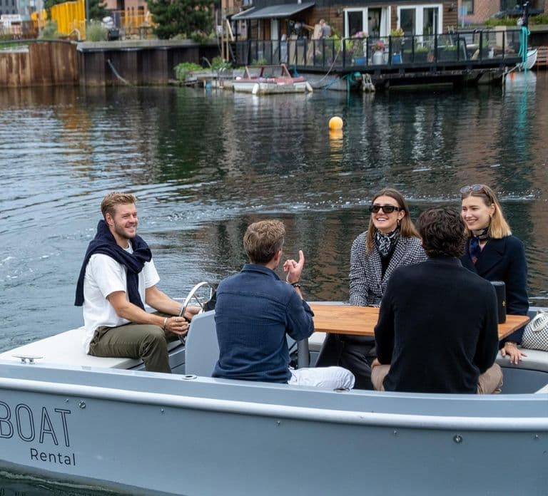 Copenhagen: Private Boat Tour with Captain (Lite)
