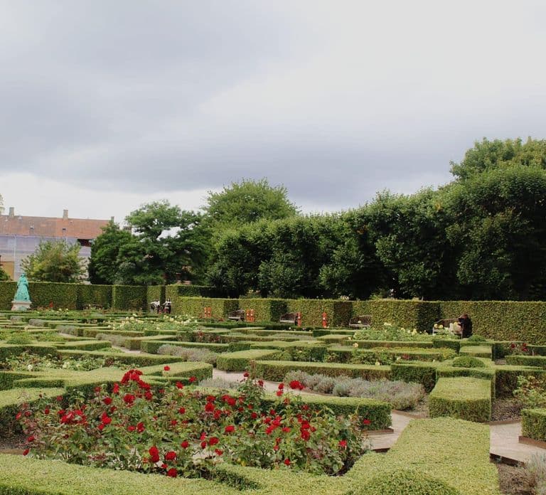 Copenhagen: Rosenborg Palace Tour & Canal Cruise