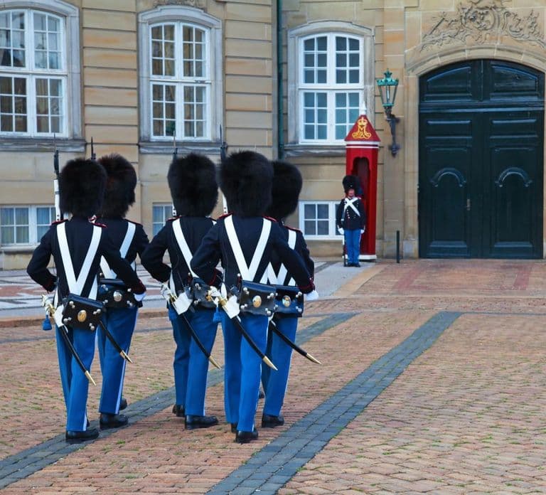 Tour Privado Fast-Track ao Museu do Palácio de Amalienborg em Copenhague