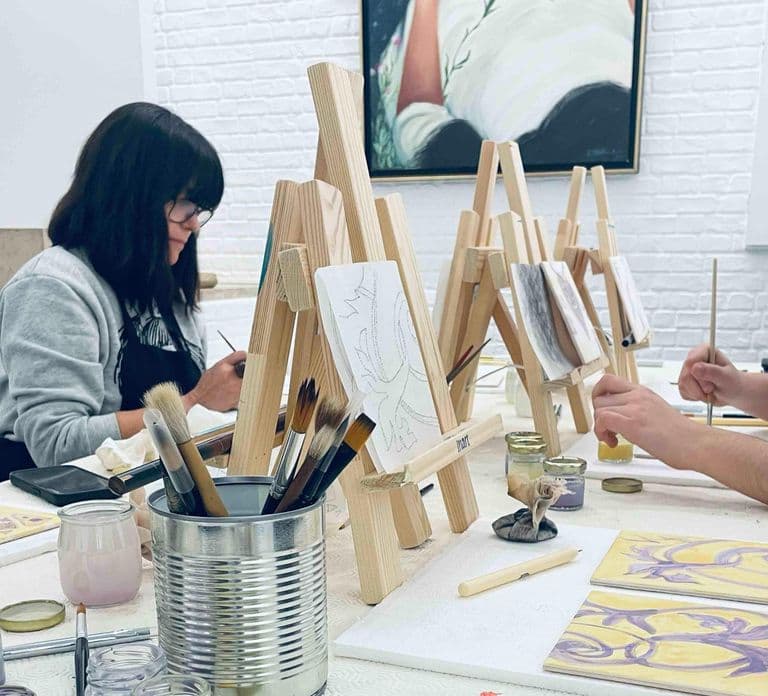 Paint Your Tile and Create Your Unique Piece in an Art Gallery in Lisbon