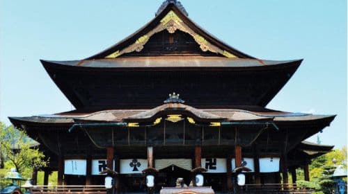 Tour di 1 giorno al Nagano Snow Monkey Park, al Tempio Zenkoji e degustazione di sake con pranzo da Nagano Station Day Tours