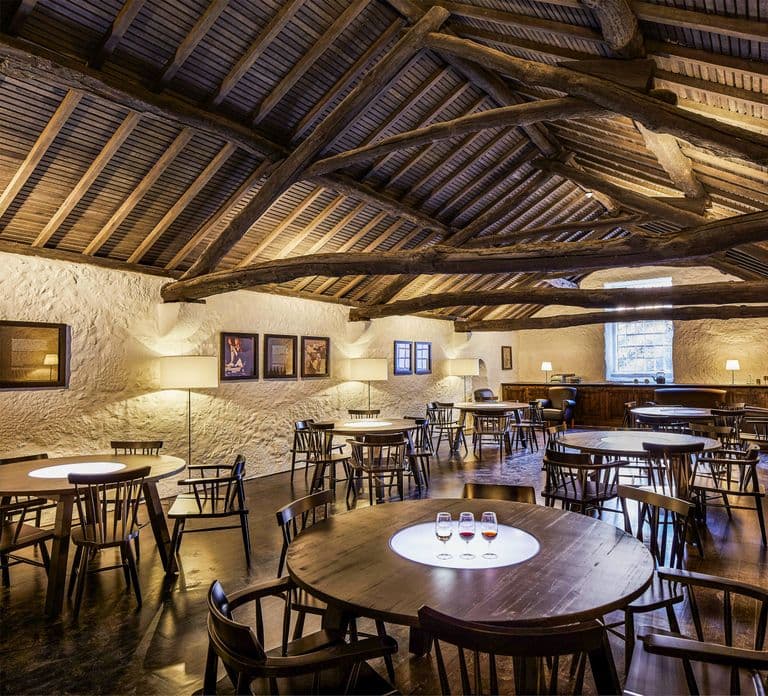 Porto: Cockburn’s Port Lodge Tour and Tasting