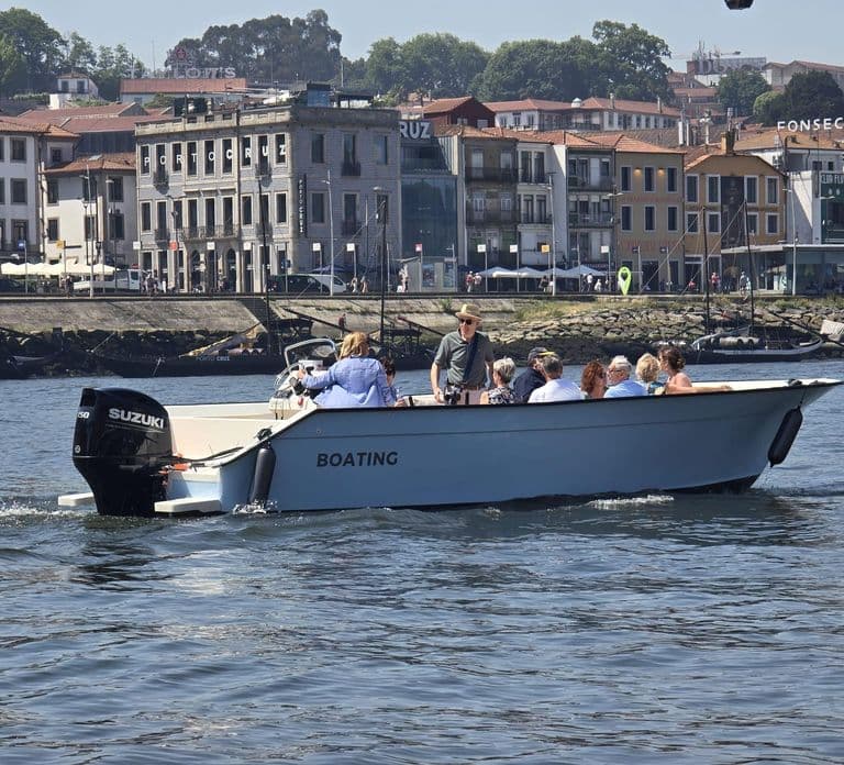 Porto: Douro River Boat Cruise with Port Wine Tasting