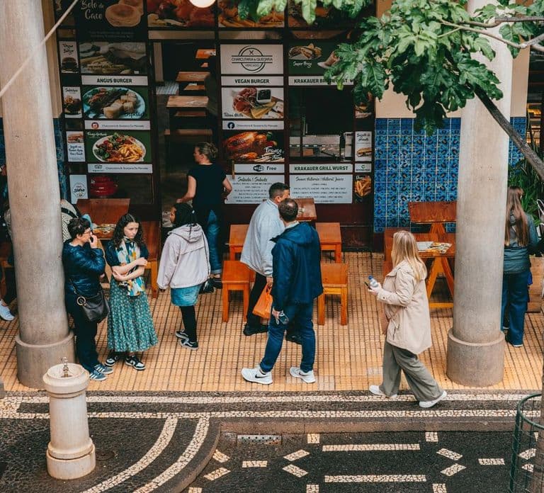 Madeira: Guided Foodie Walking Tour with Tastings and Wine