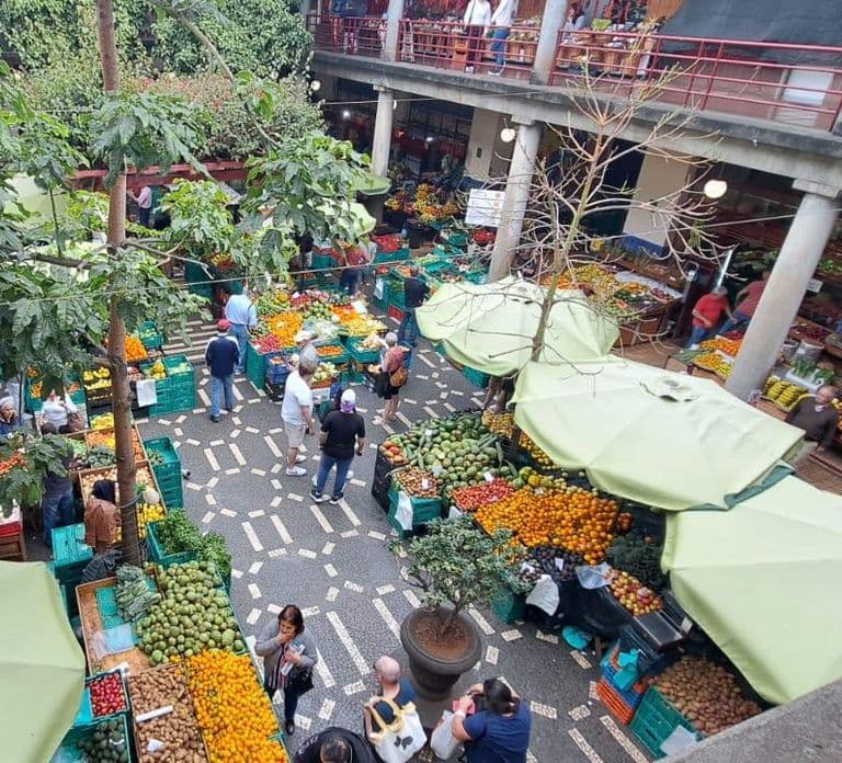 Madeira: Guided Foodie Walking Tour with Tastings and Wine