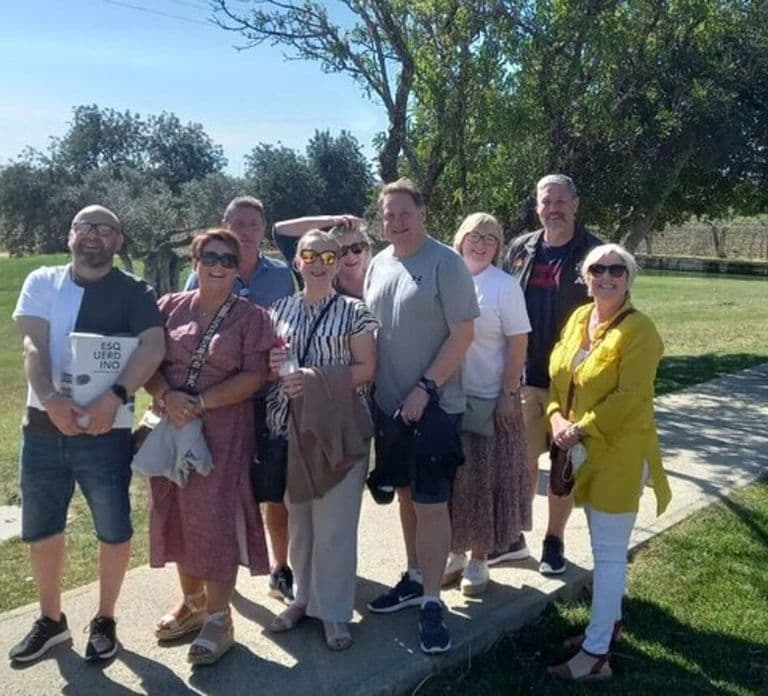 Albufeira/Vilamoura: Winery Tour with Wine Tasting and Tapas