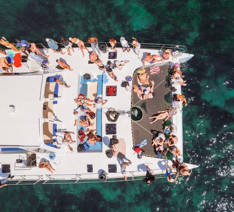 Albufeira: Catamaran Cruise with BBQ & Open Bar on the Beach