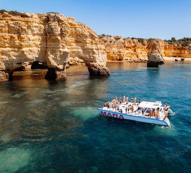 Albufeira: Catamaran Cruise with BBQ & Open Bar on the Beach