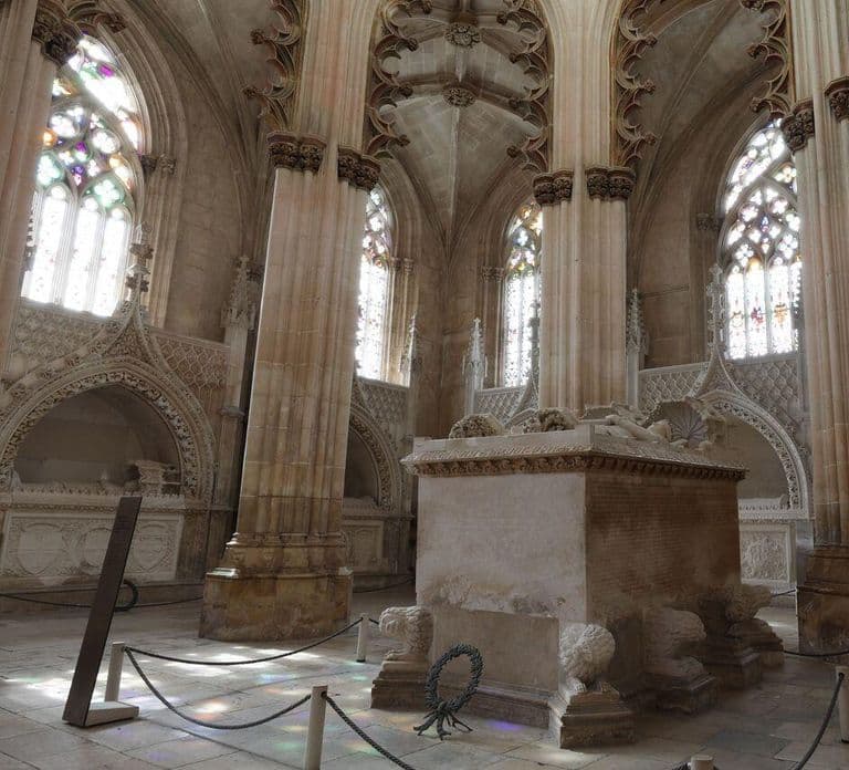 Alcobaça: Entrada para o Mosteiro de Alcobaça, Patrimônio da UNESCO