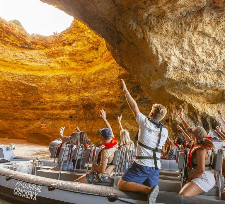 Portimão: Benagil Caves Speed Boat Tour with Sunset Option