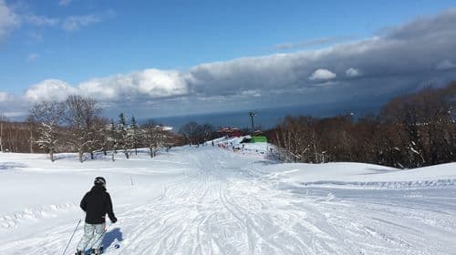 1-day tour to Otaru Asarigawa Ski Resort in Hokkaido