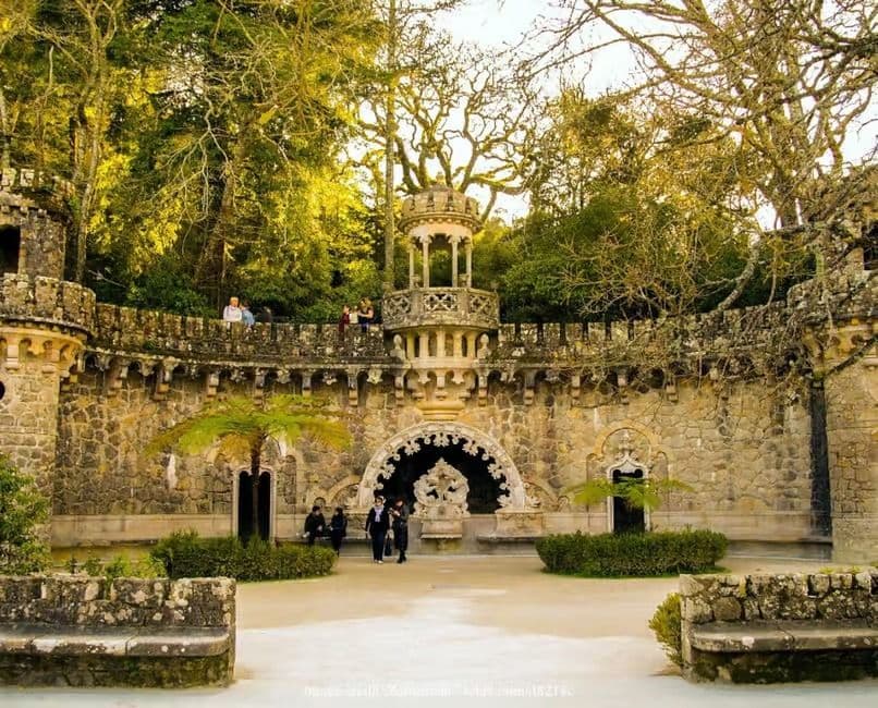 Quinta da Regaleira Skip-the-Ticket-Line Entry & Audioguide