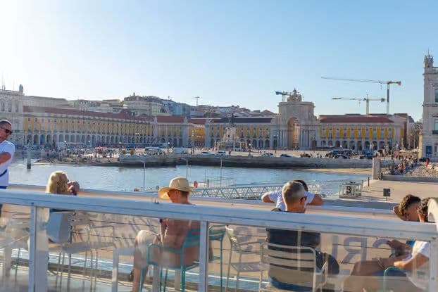 Crucero por el río Tajo con bebida de bienvenida