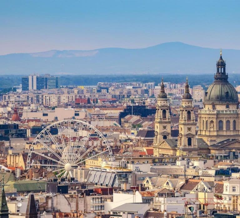 From Vienna: Budapest Small-Group Guided Day Tour