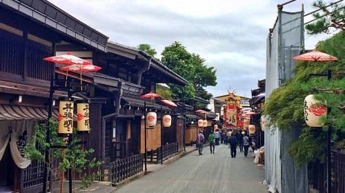 Jednodniowa wycieczka do miasta Takayama i Shirakawa-go w prefekturze Gifu, Japonia (w tym lunch z wołowiną Hida)