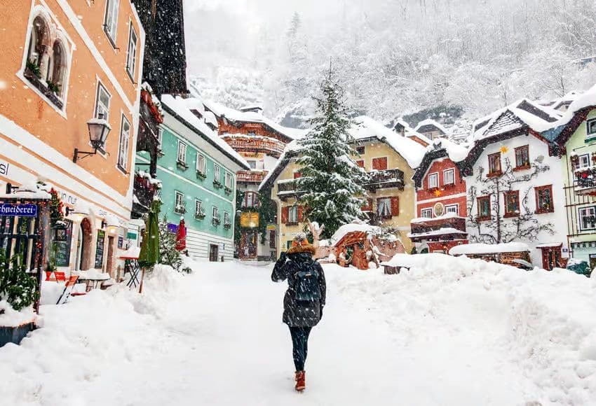 Hallstatt & Salzburg Guided Tour