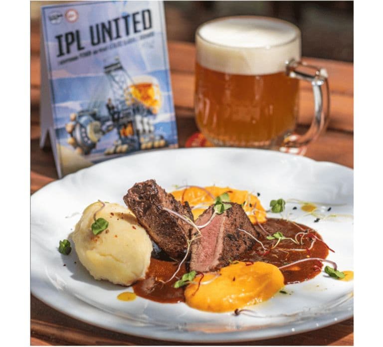 Prague: Transfer to Vienna via fabulous Cesky Krumlov