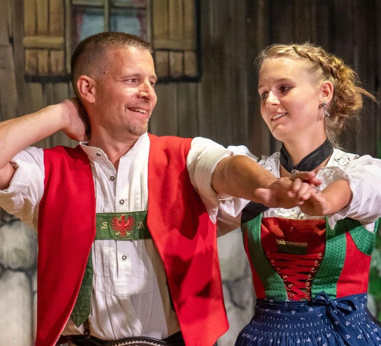 Tyrolean Evenings Family Gundolf in Innsbruck