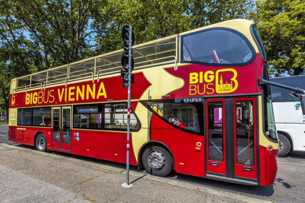 Vienna: Panoramabahn Schönbrunn Express Hop-on Hop-off Train