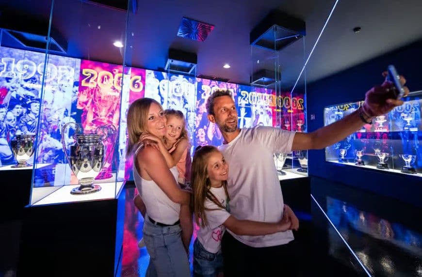 Barcelona: FC Barcelona Museum "Barça Immersive Tour" Ticket