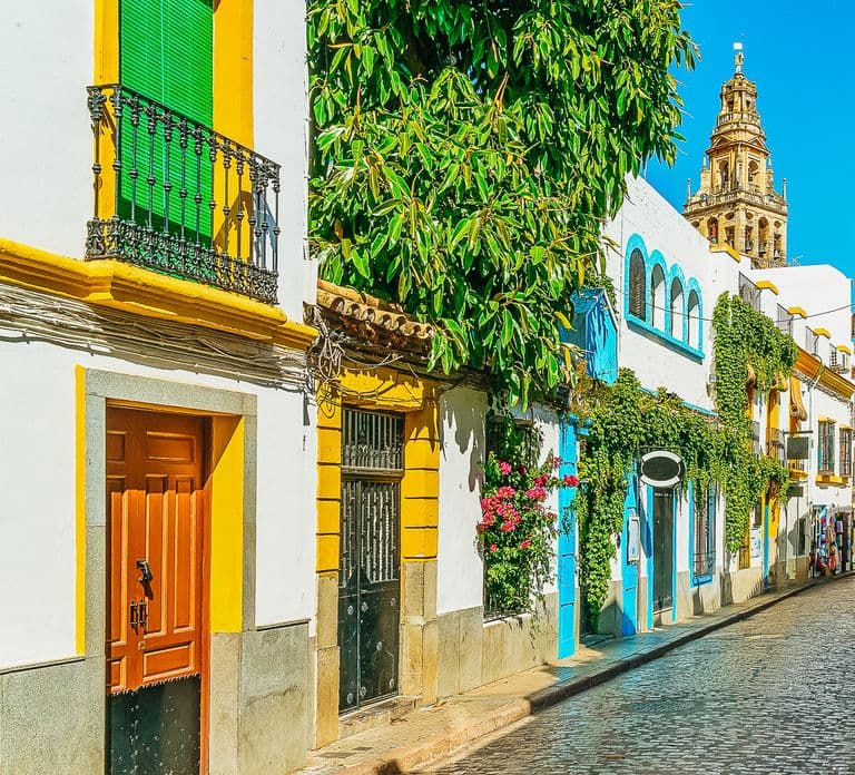Córdoba: Tour durch das Judenviertel, die Moschee und den Alcázar
