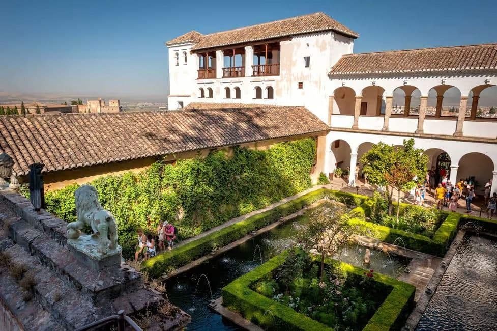 Granada: Ingresso para a Alhambra com Guia de Áudio