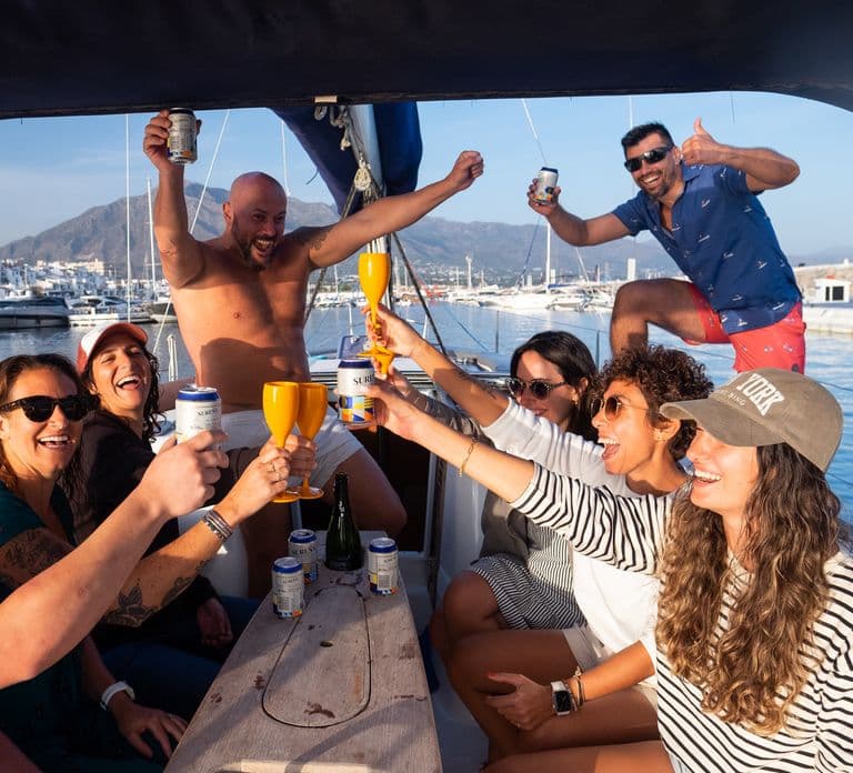 Marbella: Sailing & Dolphin Watching with Snacks and Drinks