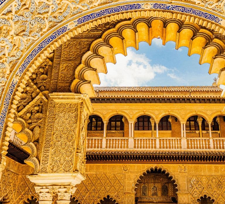 Sevilla: Tour mit bevorzugtem Einlass zu Kathedrale, Giralda & Alcázar