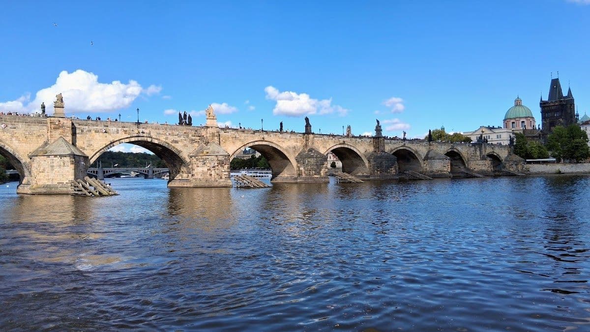 Cruise on the Vltava River with Dinner and Music in Prague
