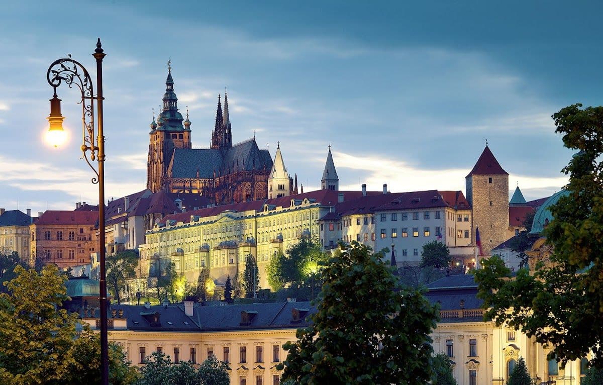 Lobkowicz Palace Ticket and Midday Concert