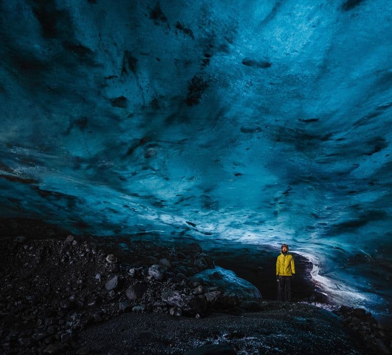 Premium Blue Ice Cave Tour - hot soup & hot drink incl.